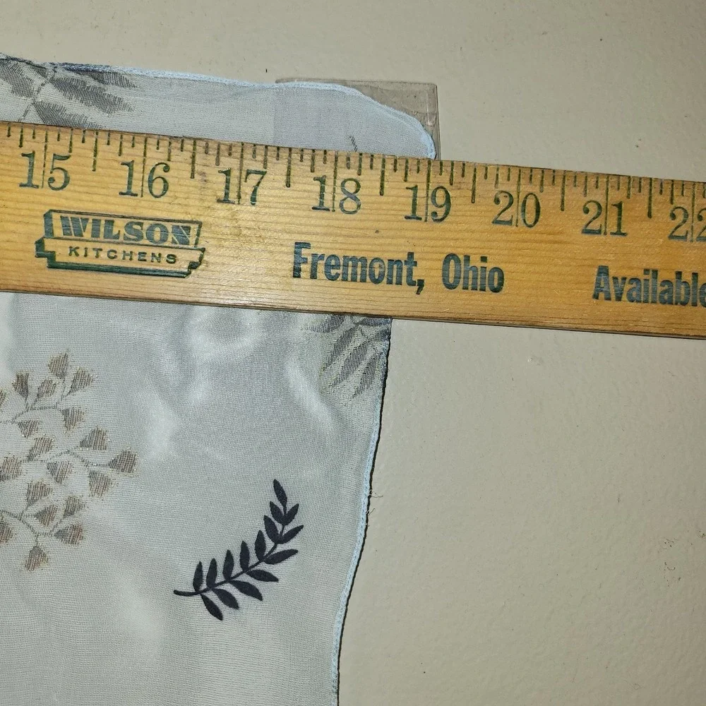 M&Co measurements approximate